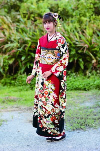 赤系の振袖画像